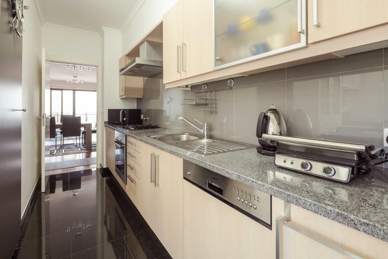Elegant Apartment With Sea Views By Trip2Portugal 푼샬 외부 사진